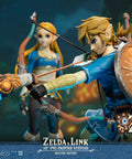 The Legend of Zelda™: Breath of the Wild – Zelda & Link (Master Edition) (master_05.jpg)
