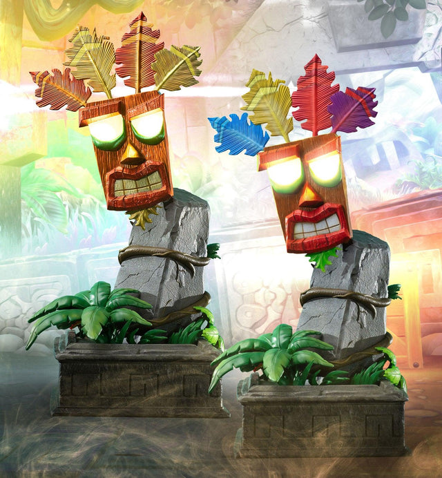 Crash Bandicoot™ - Mini Aku Aku Mask Exclusive Companion Edition (miniakuakumask-2.jpg)