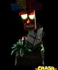 Crash Bandicoot™- Mini Aku Aku Mask Combo Companion Edition  (miniakuakumask-combo-v-02.jpg)