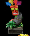 Crash Bandicoot™- Mini Aku Aku Mask Combo Companion Edition  (miniakuakumask-combo-v-07.jpg)