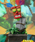 Crash Bandicoot™- Mini Aku Aku Mask Combo Companion Edition  (miniakuakumask-combo-v-14.jpg)