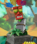 Crash Bandicoot™- Mini Aku Aku Mask Combo Companion Edition  (miniakuakumask-combo-v-15.jpg)