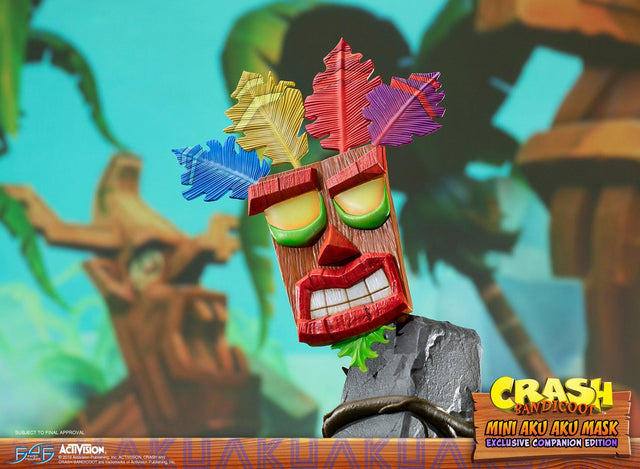 Crash Bandicoot™ - Mini Aku Aku Mask Exclusive Companion Edition (miniakuakumask-exc-h-06.jpg)