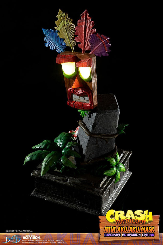 Crash Bandicoot™ - Mini Aku Aku Mask Exclusive Companion Edition (miniakuakumask-exc-v-04.jpg)