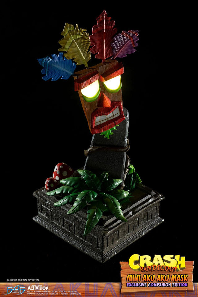 Crash Bandicoot™ - Mini Aku Aku Mask Exclusive Companion Edition (miniakuakumask-exc-v-06.jpg)