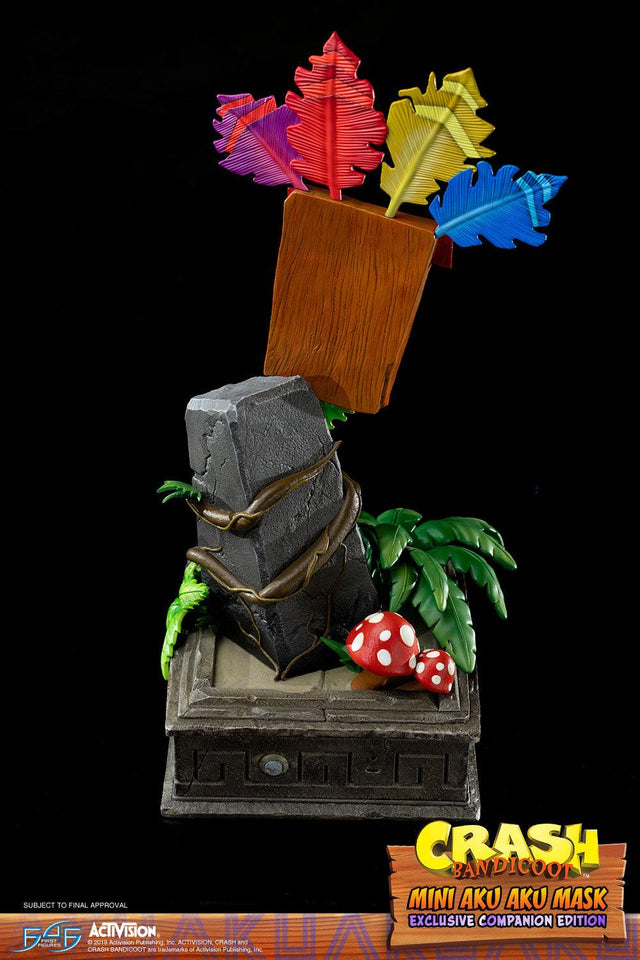 Crash Bandicoot™ - Mini Aku Aku Mask Exclusive Companion Edition (miniakuakumask-exc-v-10.jpg)