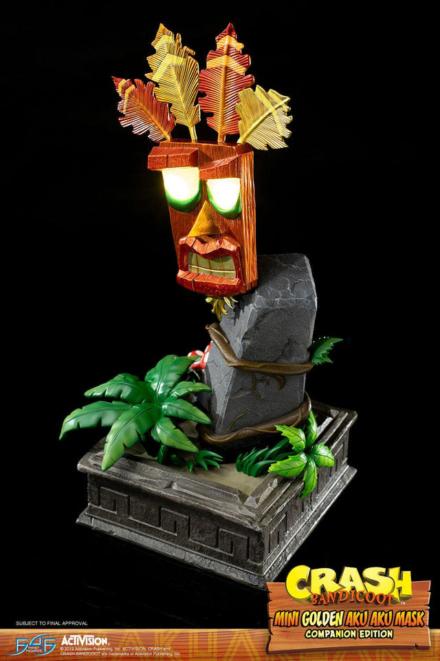 Crash Bandicoot™ - Mini Golden Aku Aku Mask Companion Edition  (miniakuakumask-golden-v-04.jpg)