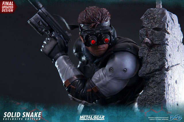 Solid Snake (Exclusive) (_new_snake_exc_horizontal_07.jpg)
