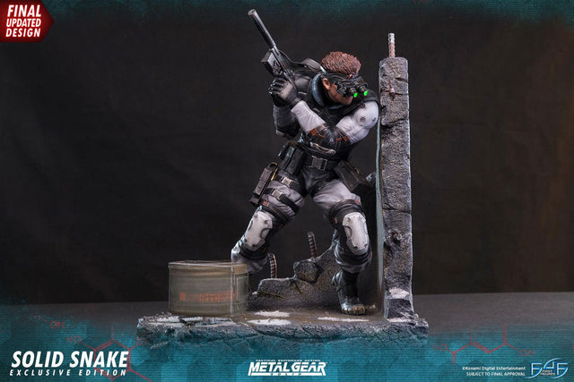 Solid Snake (Exclusive) (_new_snake_exc_horizontal_11.jpg)