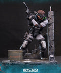 Solid Snake (Exclusive) (_new_snake_exc_horizontal_11.jpg)