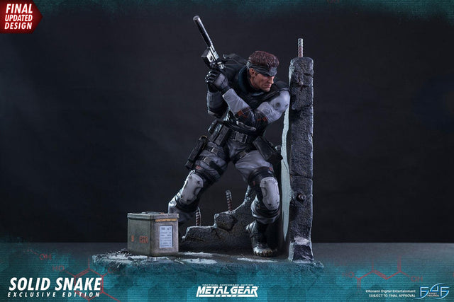Solid Snake (Exclusive) (_new_snake_exc_horizontal_12.jpg)