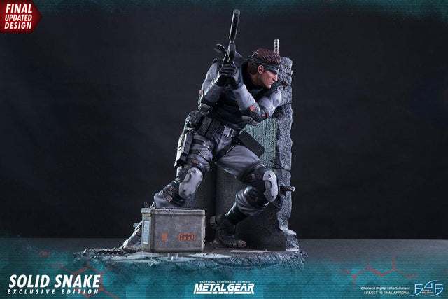 Solid Snake (Exclusive) (_new_snake_exc_horizontal_15.jpg)