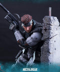Solid Snake (Exclusive) (_new_snake_exc_horizontal_20.jpg)