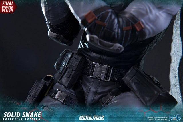 Solid Snake (Exclusive) (_new_snake_exc_horizontal_30.jpg)