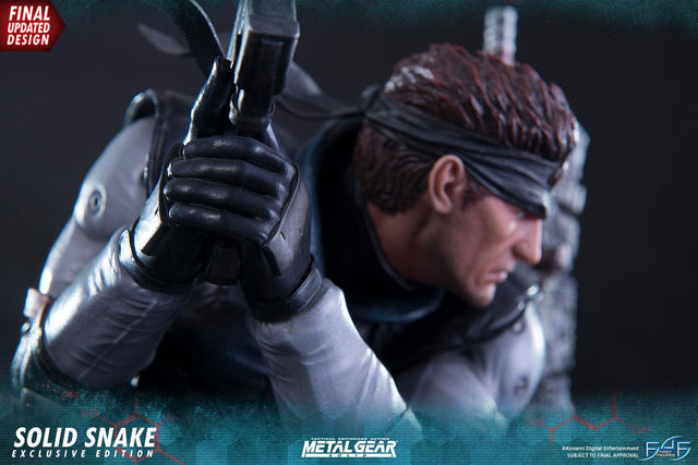 Solid Snake (Exclusive) (_new_snake_exc_horizontal_38.jpg)