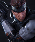 Solid Snake (Exclusive) (_new_snake_exc_vertical_16.jpg)