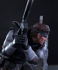 Solid Snake (Regular) (_new_snake_reg_vertical_10_1.jpg)