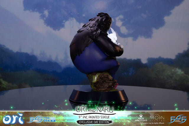 Ori and the Blind Forest™ - Ori and Naru PVC Statue Exclusive Edition [Day Variation] (okinnaru_dayex_06.jpg)