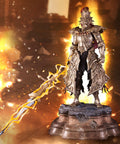 Dragon Slayer Ornstein (Exclusive) (ornsteinresin-2.jpg)