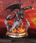 Yu-Gi-Oh! – Red-Eyes B. Dragon (Ultimate Black Edition) (rebg_ue_01.jpg)