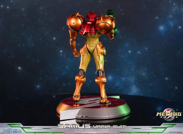 Metroid Prime™ - Samus Varia Suit PVC (Exclusive Edition) (samusvs_ex_04_1.jpg)