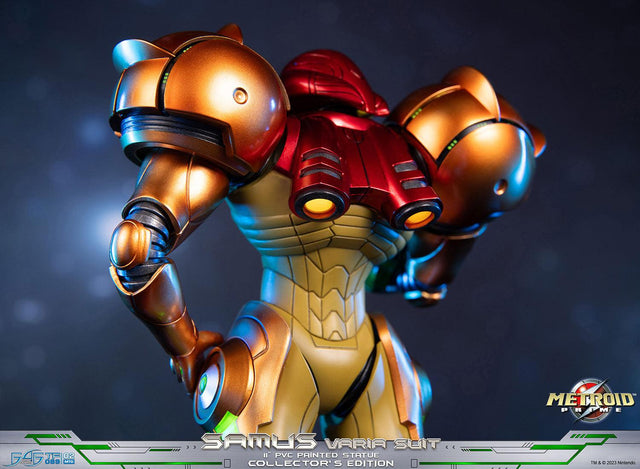 Metroid Prime™ - Samus Varia Suit PVC (Collector's Edition) (samusvs_ex_33.jpg)
