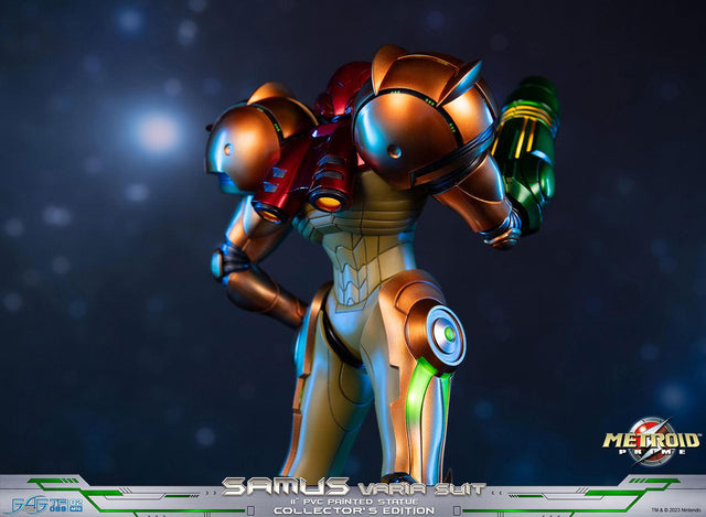 Metroid Prime™ - Samus Varia Suit PVC (Collector's Edition) (samusvs_ex_39.jpg)