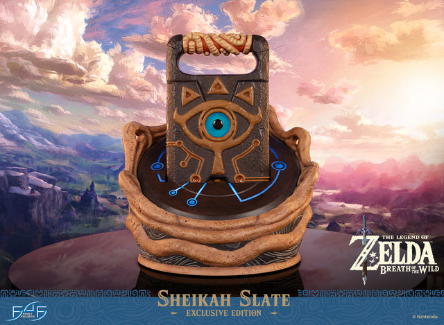 The Legend of Zelda™: Breath of the Wild - Sheikah Slate (Exclusive Edition) (sheikahslate_ex_00r.jpg)
