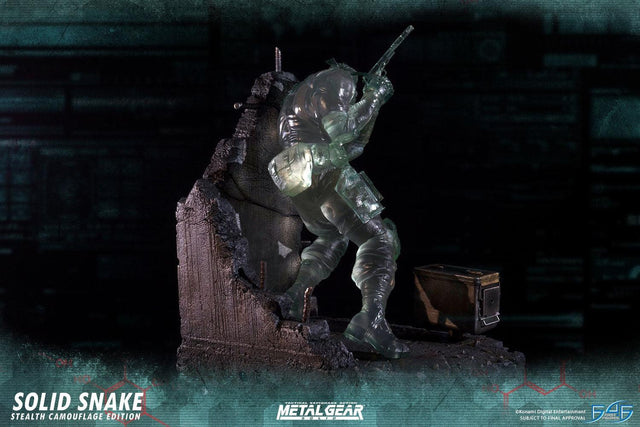 Solid Snake Stealth Camouflage Edition (snake_sce_horizontal_13.jpg)