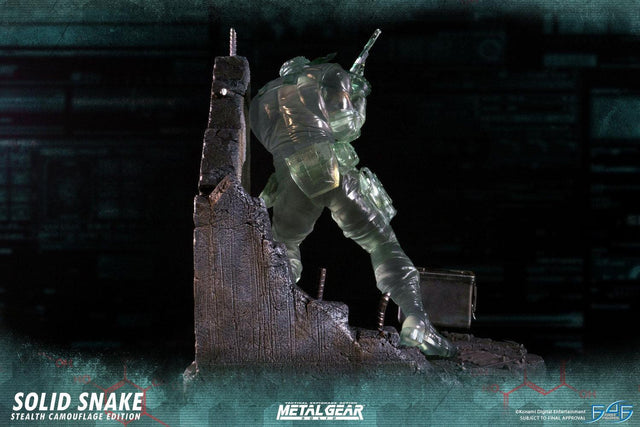 Solid Snake Stealth Camouflage Edition (snake_sce_horizontal_14.jpg)