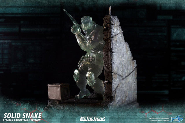 Solid Snake Stealth Camouflage Edition (snake_sce_horizontal_18.jpg)
