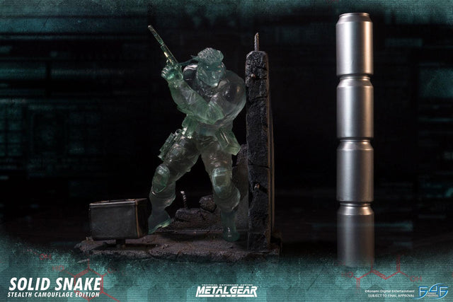 Solid Snake Stealth Camouflage Edition (snake_sce_horizontal_22.jpg)