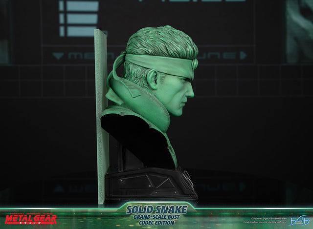 Metal Gear Solid - Solid Snake Grand-Scale Bust (Codec Edition GSB) (snakebust-gsb_codec_02.jpg)
