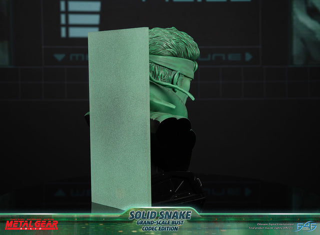 Metal Gear Solid - Solid Snake Grand-Scale Bust (Codec Edition GSB) (snakebust-gsb_codec_03.jpg)