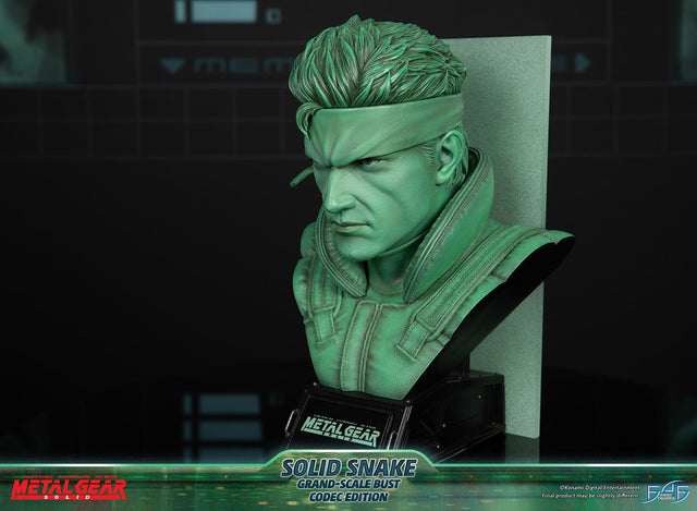 Metal Gear Solid - Solid Snake Grand-Scale Bust (Codec Edition GSB) (snakebust-gsb_codec_13.jpg)