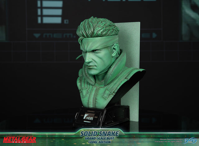 Metal Gear Solid - Solid Snake Grand-Scale Bust (Codec Edition GSB) (snakebust-gsb_codec_17.jpg)