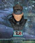 Metal Gear Solid - Solid Snake Grand-Scale Bust (Exclusive Edition GSB) (snakebust-gsb_ex_00.jpg)