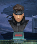 Metal Gear Solid - Solid Snake Grand-Scale Bust (Exclusive Edition GSB) (snakebust-gsb_ex_08.jpg)