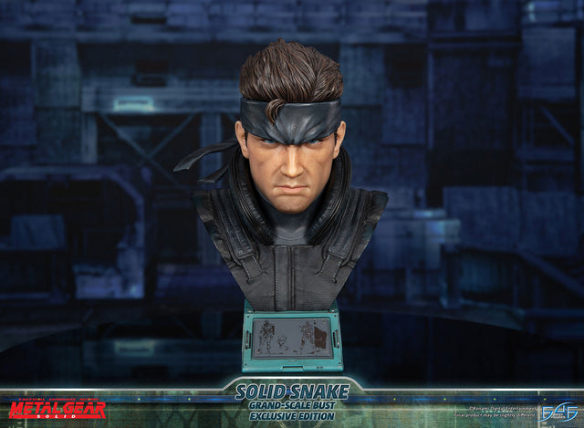 Metal Gear Solid - Solid Snake Grand-Scale Bust (Exclusive Edition GSB) (snakebust-gsb_ex_31.jpg)