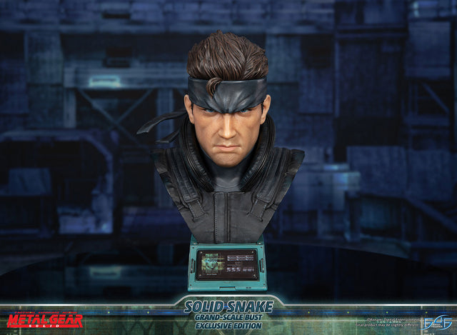 Metal Gear Solid - Solid Snake Grand-Scale Bust (Exclusive Edition GSB) (snakebust-gsb_ex_34.jpg)