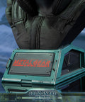 Metal Gear Solid - Solid Snake Life-Size Bust (Standard LSB) (snakebust-lsb-st_21.jpg)