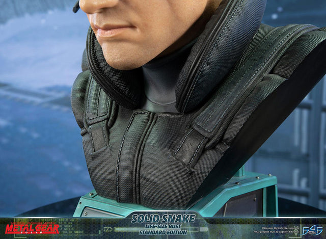 Metal Gear Solid - Solid Snake Life-Size Bust (Standard LSB) (snakebust-lsb-st_25.jpg)