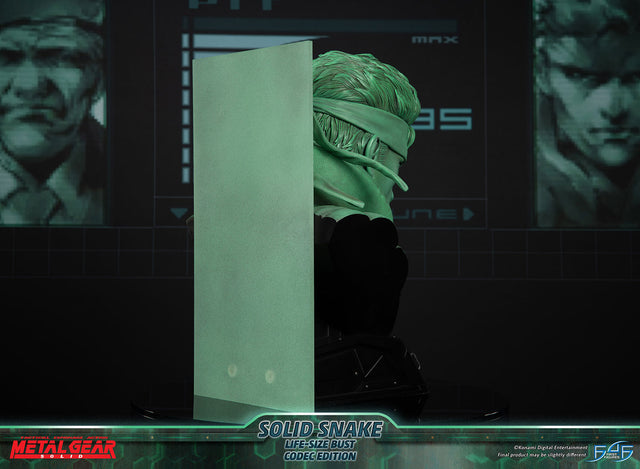 Metal Gear Solid - Solid Snake Life-Size Bust (Codec Edition LSB) (snakebust-lsb_co_03.jpg)