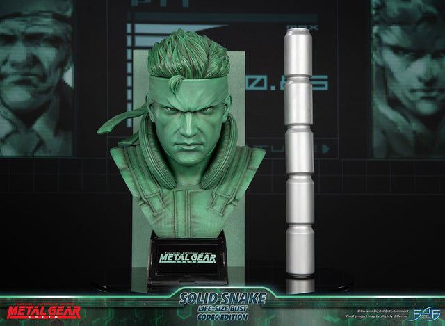 Metal Gear Solid - Solid Snake Life-Size Bust (Codec Edition LSB) (snakebust-lsb_co_09.jpg)