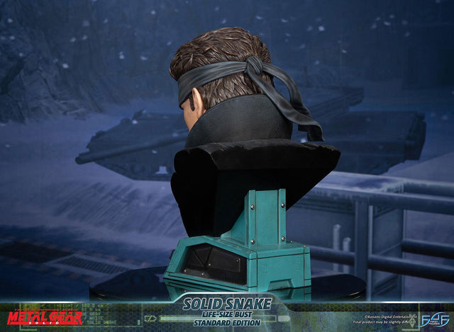 Metal Gear Solid - Solid Snake Life-Size Bust (Standard LSB) (snakebust-lsb_st_03.jpg)