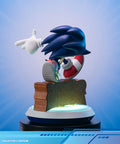 Sonic Adventure - Sonic the Hedgehog PVC (Collector's Edition) (sonicavt_ce_05.jpg)