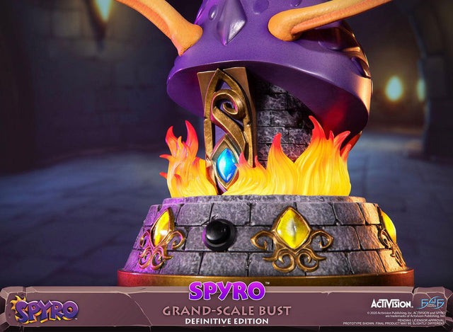 Spyro™ the Dragon – Spyro™ Grand-Scale Bust (Definitive Edition) (spyrobust_gsb_def_10.jpg)