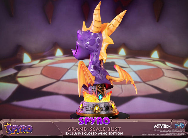 Spyro™ the Dragon – Spyro™ Grand-Scale Bust (Exclusive Closed Wing Edition) (spyrobust_gsbexcclose_05.jpg)
