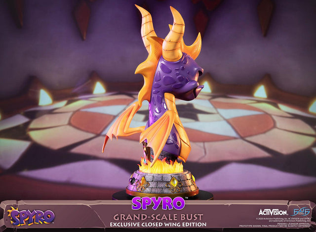 Spyro™ the Dragon – Spyro™ Grand-Scale Bust (Exclusive Closed Wing Edition) (spyrobust_gsbexcclose_07.jpg)