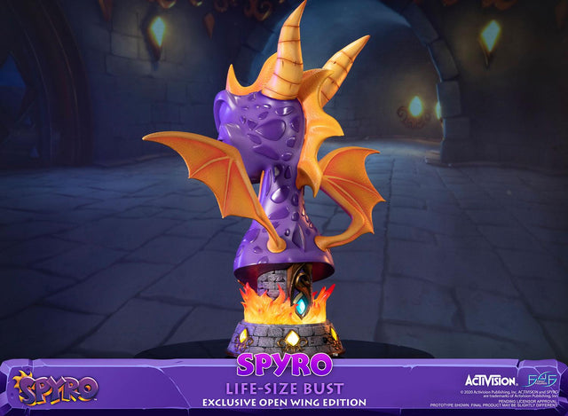 Spyro™ the Dragon – Spyro™ Life-Size Bust (Exclusive Open Wing Edition) (spyrobust_lsbexcopen_05.jpg)